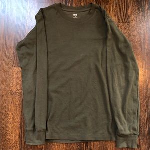 UNIQLO Crew Neck Long Sleeved T-Shirt